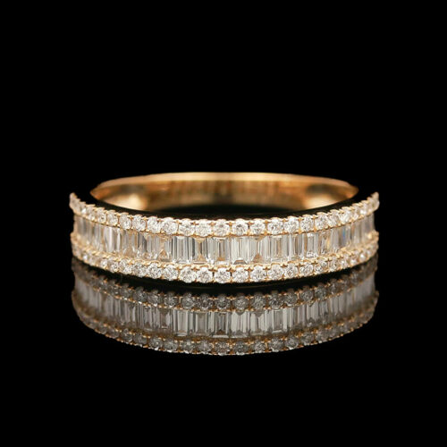 an 18 carat yellow gold diamond ring