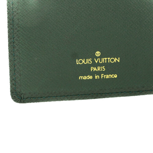 a louis vuitton green leather wallet