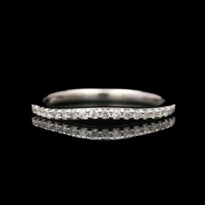 10k White Gold 0.16 CTW Cuvred Diamond Band