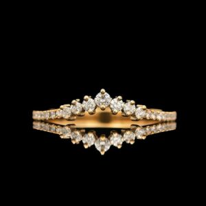 Ferkos 14k Yellow Gold 0.25 CTW Diamond Chevron Band