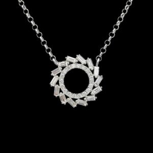 14k White Gold Diamond Wreath Necklace