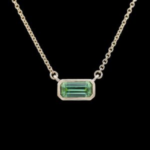 14 Yellow Gold & Maine Tourmaline Solitaire Pendant Necklace