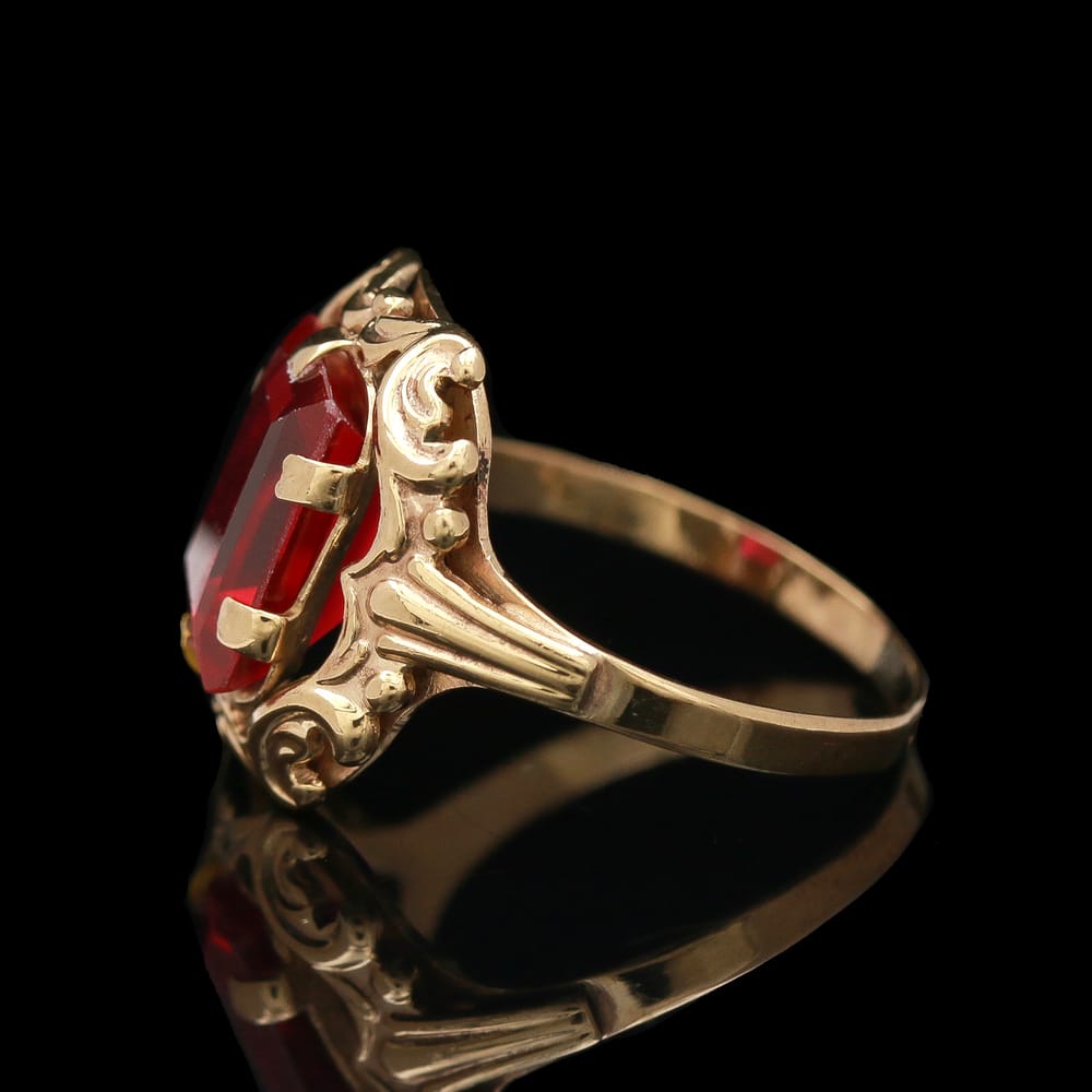 008-000335_07L1Y9AAK Antique Ornate 8k Synthetic Ruby Ring