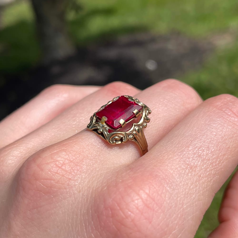 008-000335_0F6y45AAB Antique Ornate 8k Synthetic Ruby Ring