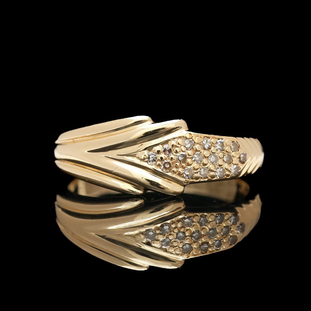 007-001732_0y7W8jIAE 14k yellow gold diamond pavé ring