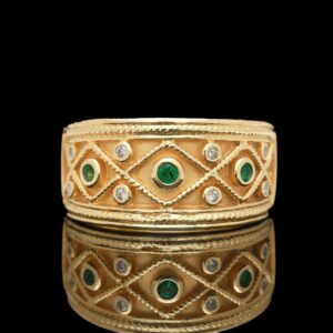 18k yellow gold emerald & diamond band ring