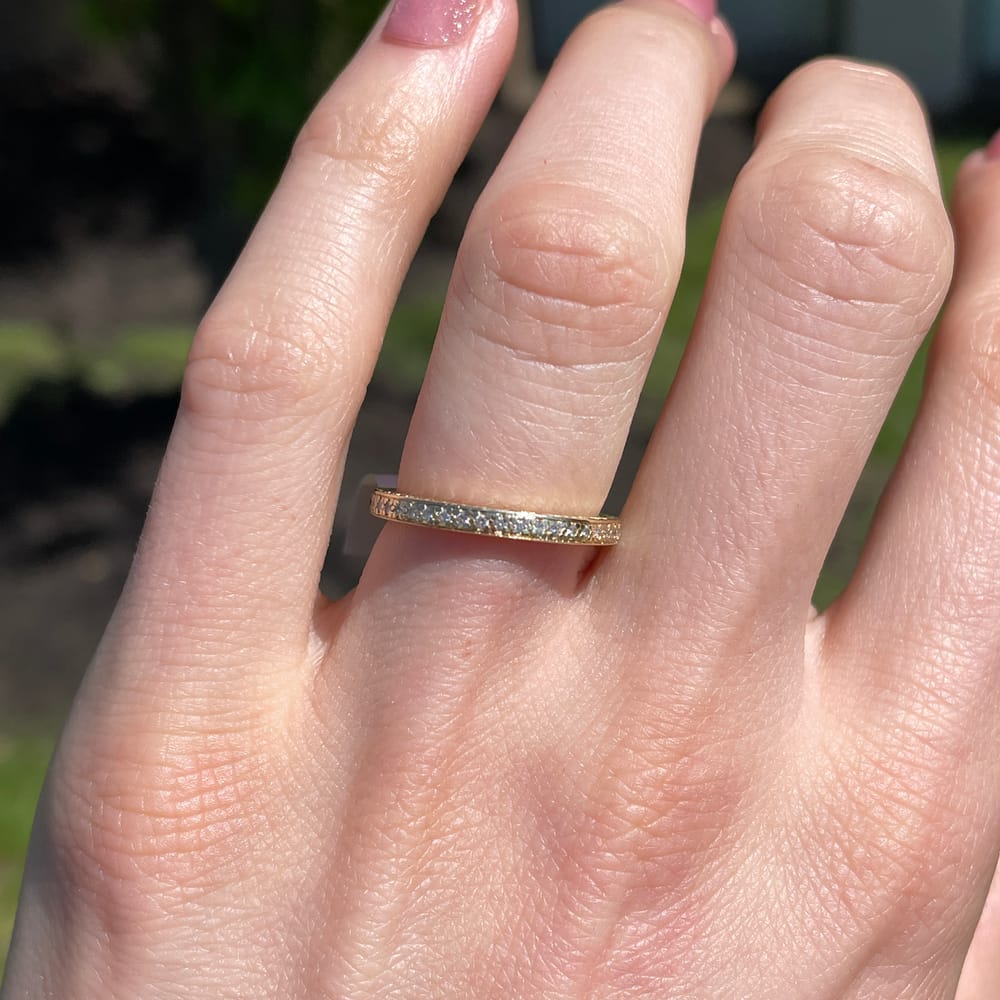 007-001736_127obIIAQ 14k engraved yellow gold 0.53 ctw diamond eternity band