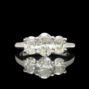 14k white gold 1.86 ctw three stone diamond ring