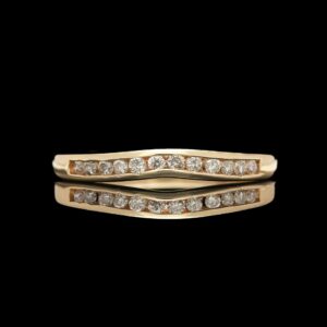 14k yellow gold diamond chevron band