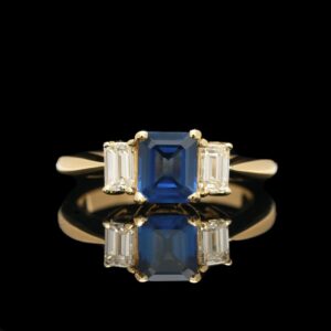 18k yellow gold blue sapphire & diamond three stone ring