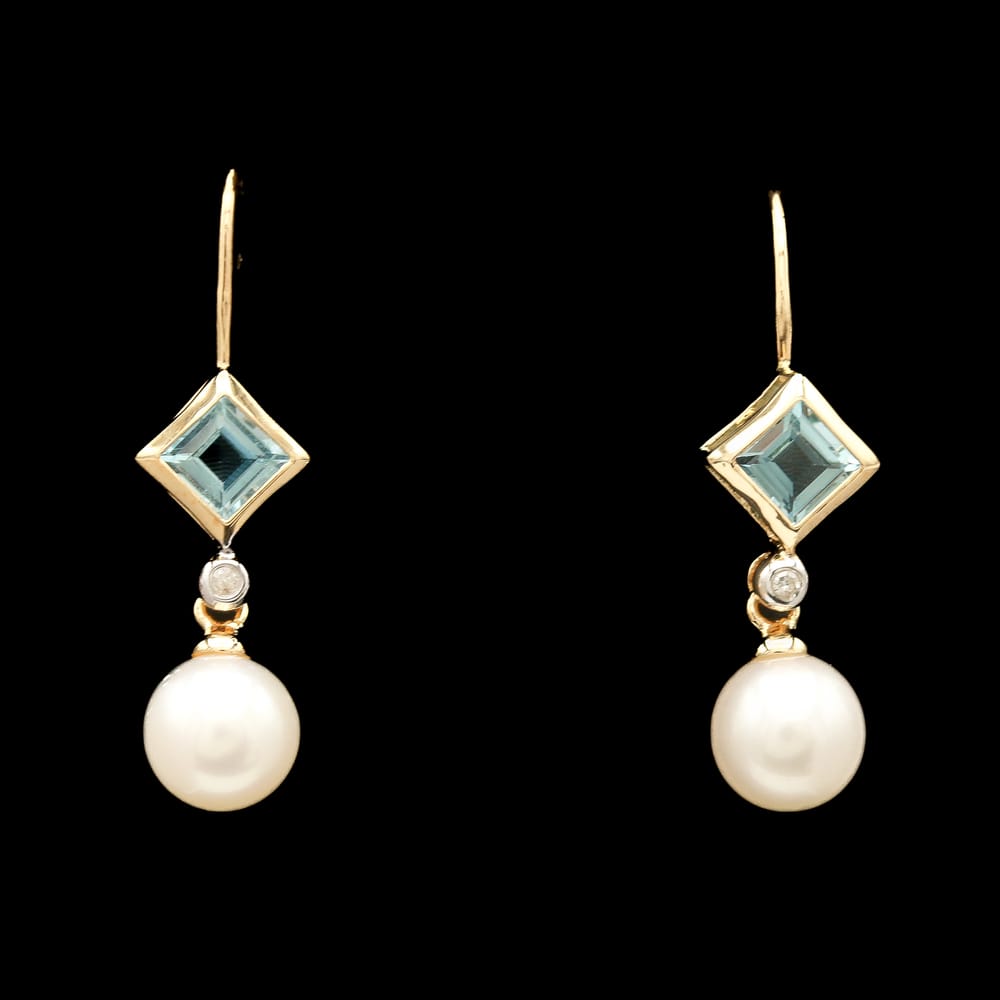 025-000209_186pisIAA 14k Yellow Gold Blue Topaz, Diamond, & Pearl Drop Earrings