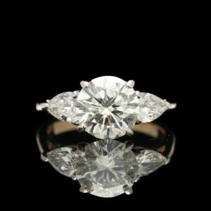14k yellow gold 3.35 ctw three stone diamond ring with gia report