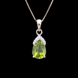 14k yellow gold peridot & diamond pendant necklace