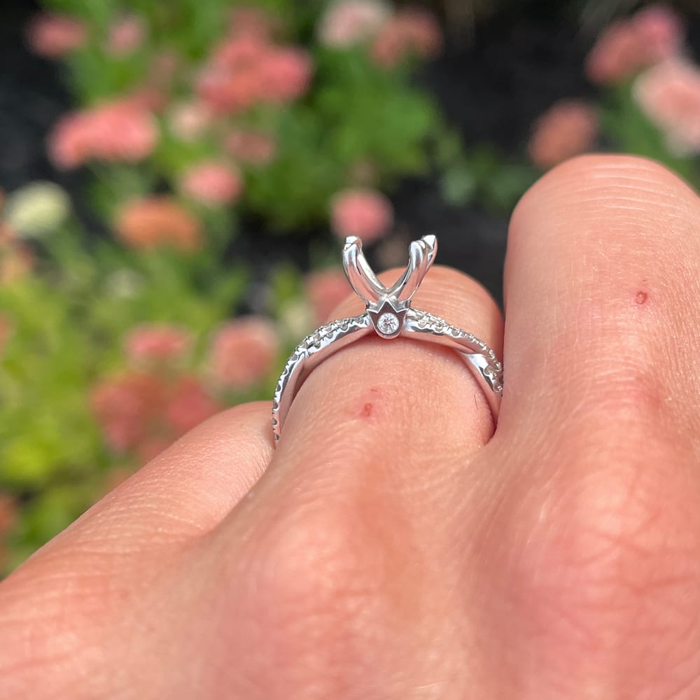 003-000004_1MSqCzIAL Verragio 14k White Gold 0.37 ctw Diamond Semi Mount