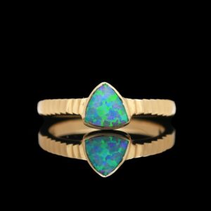 Vintage 14k Yellow Gold Lab Grown Opal Trillion Cabohcon Ring