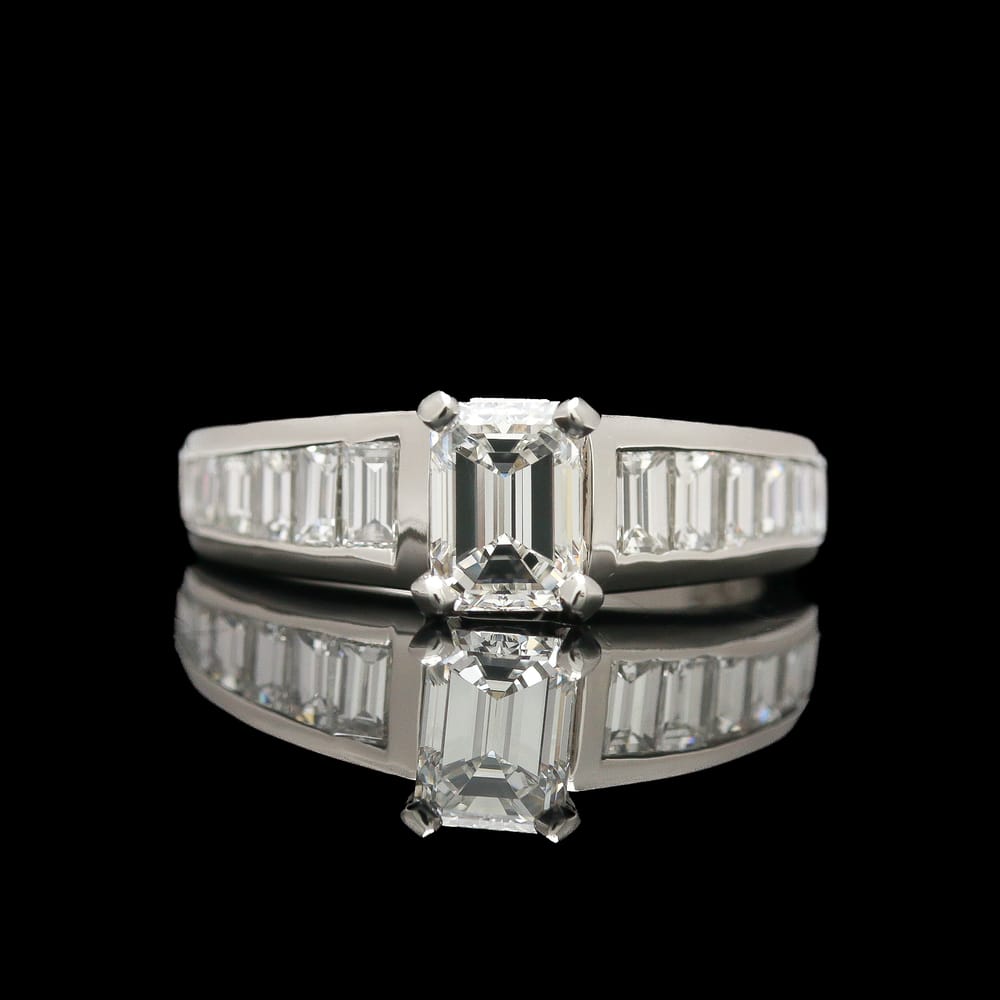 007-001812_1QfakqIAB Platinum 1.22 ctw Emerald & Baguette Cut Diamond Ring